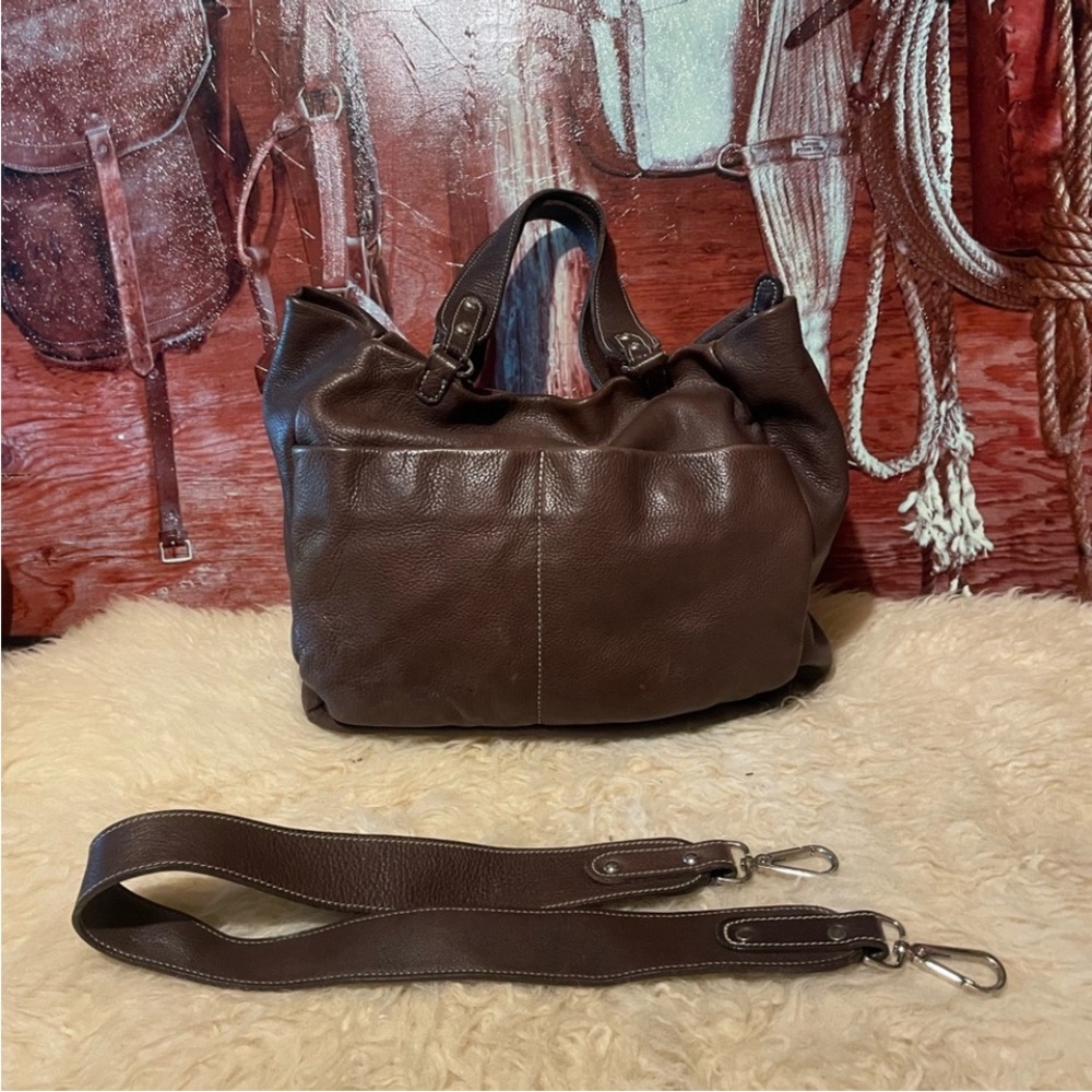 Roots XL brown leather bag